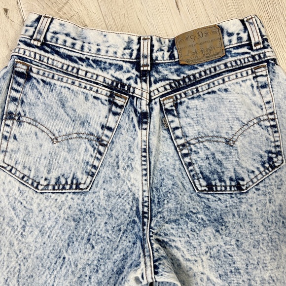 Vintage Levi’s 900 Series Acid Washed Jeans, Size 13 - Picture 6 of 9